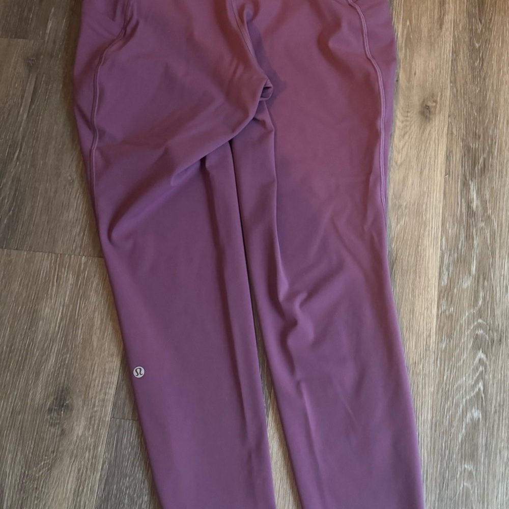 Lululemon Soft Purple Leggings with sparkly accents - Picture 10 of 10